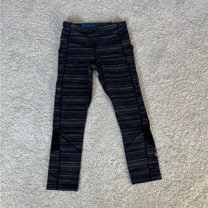 Lululemon crop navy stripe work out leggings